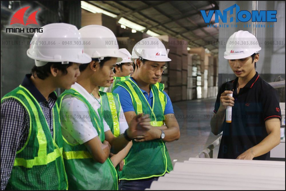 kiến trúc vnhome thăm nhà máy sản xuất gỗ minh long