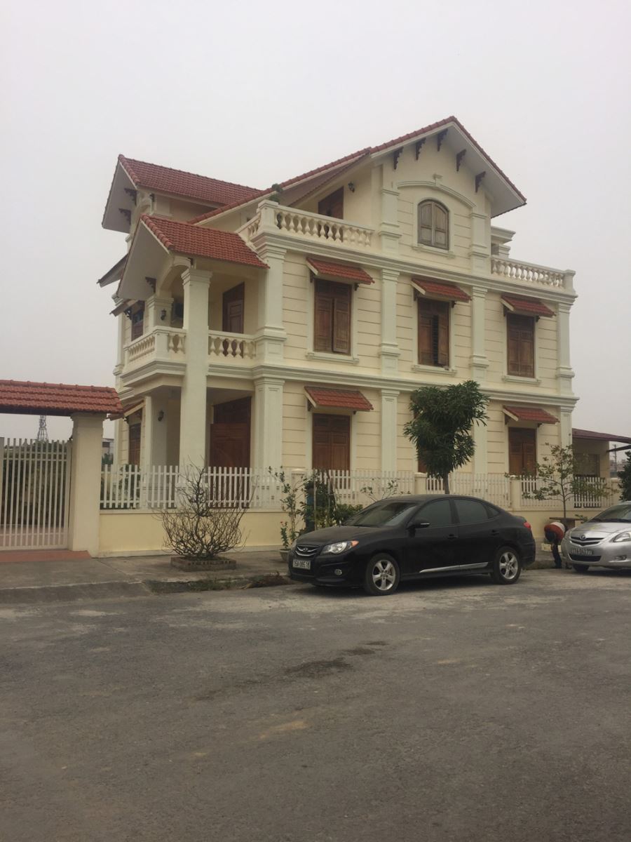 Chiêm ngưỡng mẫu thiết kế biệt thự tân cổ điển 3 tầng mái thái tại Hải Phòng 3